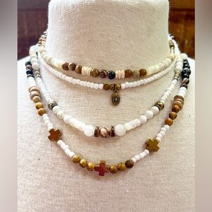 Eliza Necklace Can Wear 5 Different Ways